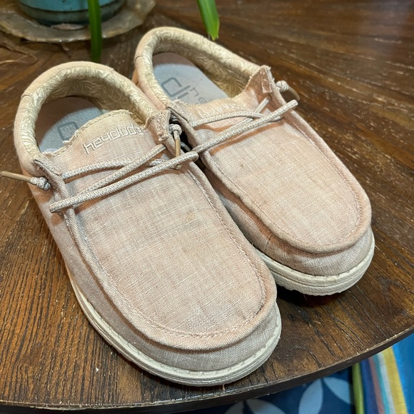 Hey Dude Other - Hey Dude Kids' Tan Canvas Loafers. Youth Y4 L5